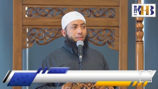 https://www.instagram.com/khalidbasalamahofficial/
