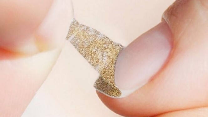 Berhias Kuku dengan Kutek