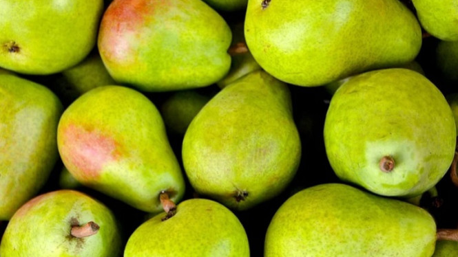 Buah pir.