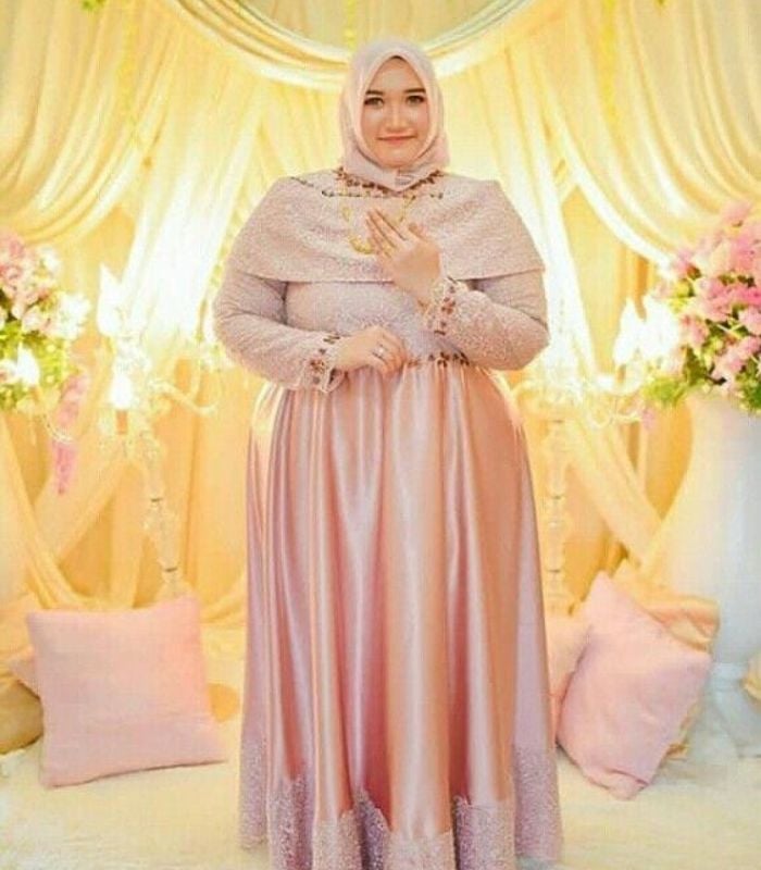 8 Outfit Model Kebaya Modern Hijab Wanita Gemuk Agar Tampil Elegan