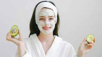 Ingin Glowing Alami? Coba Masker Wajah dari 7 Buah Ini