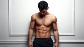 Percaya Diri Liburan ke Pantai dengan Perut Sixpack