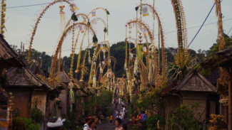 Penjor, Simbol Suci Yang Menghiasi Bali Setiap Galungan