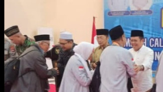 Penuh Haru, Pemkab dan Kemenag Lobar Lepas 80 Calon Haji Kloter 9 NTB