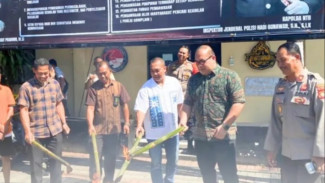 Polresta Mataram Musnahkan 380 Gram Ganja