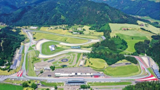 Perbedaan Lintasan F1 dan MotoGP yang Jarang Diketahui