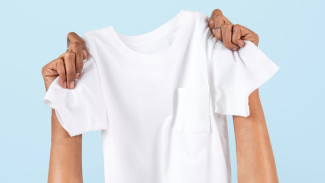 6 Cara Mengembalikan Warna Baju Putih yang Kusam Jadi Cemerlang