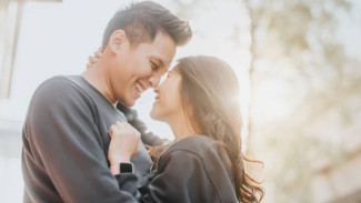7 Perilaku yang Ditunjukkan Pria Ketika Tulus Mencintaimu
