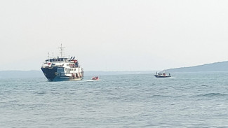 Diterjang Cuaca Buruk, KMP Gerbang Samudra 2 Kandas di Perairan Selat Bali
