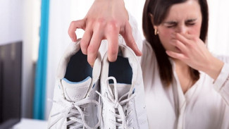 Gak Perlu Cuci! Sepatu Bebas Bau Hanya dalam Semalam