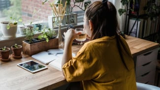 Rawat Diri Gak Harus Mahal, Self-Care Versi Low Budget yang Anti Gagal !