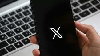Makin Canggih! X Gunakan AI untuk Periksa Fakta di Community Notes