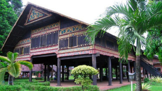 Dimensi Adat Dalam Kehidupan Orang Aceh