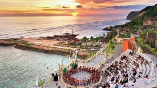 Pantai Melasti, Tempat Sakral Bertemunya Budaya Dan Alam