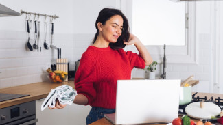5 Cara Mendapatkan Uang dari Rumah untuk Ibu Rumah Tangga