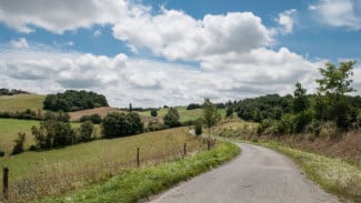 Di Desa Cawet, Setiap Batu Punya Cerita, Setiap Aliran Air Punya Makna