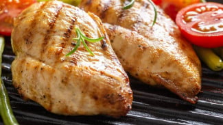 Cara Cerdas Memasak Dada Ayam Dengan Sempurna Tanpa Overcook