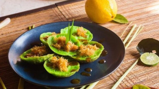 Laklak, Kue Tradisional Bali yang Masih Hangat Dinikmati
