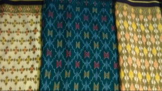 Kualitas Bukan Sekadar Janji, Rasakan Kenyamanan Sarung Goyor Tenun ATBM