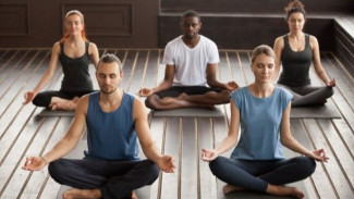 Yoga Bisa Bantu Penderita Artritis