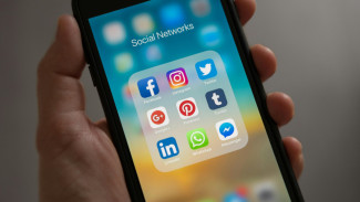 Platform Sampingan Selain IG dan TikTok, Mana yang Cuan?