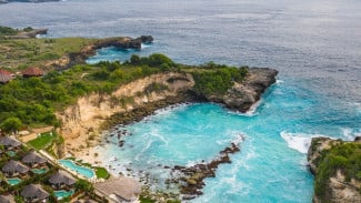 Tersembunyi di Ujung Tebing Nusa Penida, Kelingking Menyapa dengan Keajaiban yang Tak Terlupakan