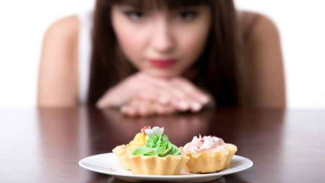 Makan Gula Bikin Berat Badan Naik? Berikut 6 Tips Stop Makan Makanan Manis