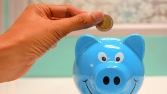4 Kesalahan Finansial yang Sering Dilakukan Ibu dan Ditiru Anak