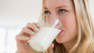 Fakta Terbaru, Minum Susu Ternyata Tidak Menyembuhkan Sakit Maag