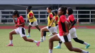 Piala AFF Putri 2025 : Garuda Pertiwi Tumbang 0-7 dari Thailand, Pelatih Ungkap Penyebab Kekalahan