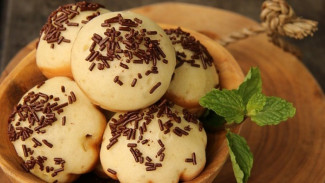 Resep Kue Cubit Kekinian dengan Susu Kental Manis dan Meses Lezat