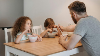Tips Menghadapi GTM Anak, Ubah Waktu Makan Jadi Momen Bonding yang Hangat