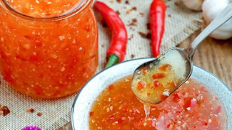 Resep Saus Sambal Thailand Ala Chef Rudy Choirudin, Pedas Manis Bikin Nagih!