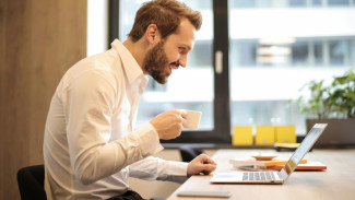 Jangan Asal Ngopi! Ini Waktu Terbaik Minum Kopi Biar Nggak Bikin Jantung Deg-degan