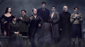 Ending Wednesday Season 2 Part 1, Wednesday dalam Bahaya Besar