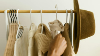 Apa Itu Istilah Capsule Wardrobe? Simak Pengertian dan Tips Menerapkan Capsule Wardrobe