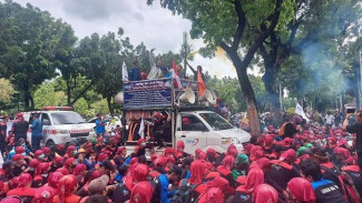 Buruh Turun Ke Jalan 28 Agustus 2025, ini 5  Tuntutan Mereka!