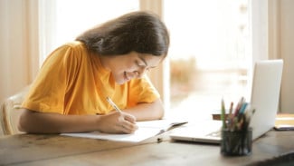 Rahasia Fokus Belajar, Trik 25 Menit yang Dipakai Banyak Mahasiswa