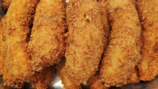 6 Camilan Lokal Lezat yang Cocok untuk Teman Menonton Film