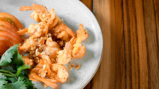 Resep Udang Krispi Saus Telur Asin, Gurihnya Bikin Ketagihan!