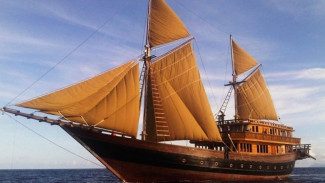 Keajaiban Seni Membuat Perahu Phinisi Di Bulukumba