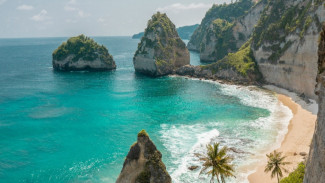 5 Pantai Tersembunyi Di Bali Yang Bikin Liburanmu Berasa Private Paradise