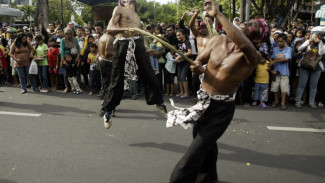 Mengenal Tiban, Ritual Unik Meminta Hujan dengan Cambuk di Tulungagung