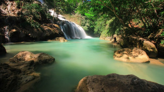 Air Terjun Lapopu di Sumba, Surga Tersembunyi yang Bikin Kamu Serasa Masuk Dunia Fantasi
