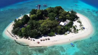 Pulau Samalona Makassar,  Surga Bawah Laut dengan Pesona Kapal Perang Dunia II