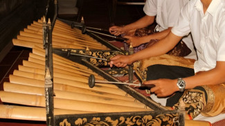 Keunikan Rindik Bali, Alat Musik Pentatonik yang Memikat Hati