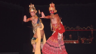 Harmoni Tari dan Drama dalam Wayang Wong Ramayana Bali