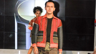Kain Ulos Warisan Tenun Khas Suku Batak yang Jadi Simbol Kasih Sayang, Restu dan Ikatan Persaudaraan