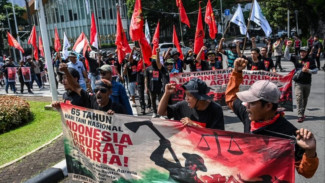 Longmarch Ribuan Petani Buruh ke Senayan, DPR RI Digedor 9 Tuntutan Panas