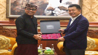Wawali Arya Wibawa Audiensi dengan Bali Japan International College untuk Eksplorasi Kerjasama di Bidang Ketenagakerjaan